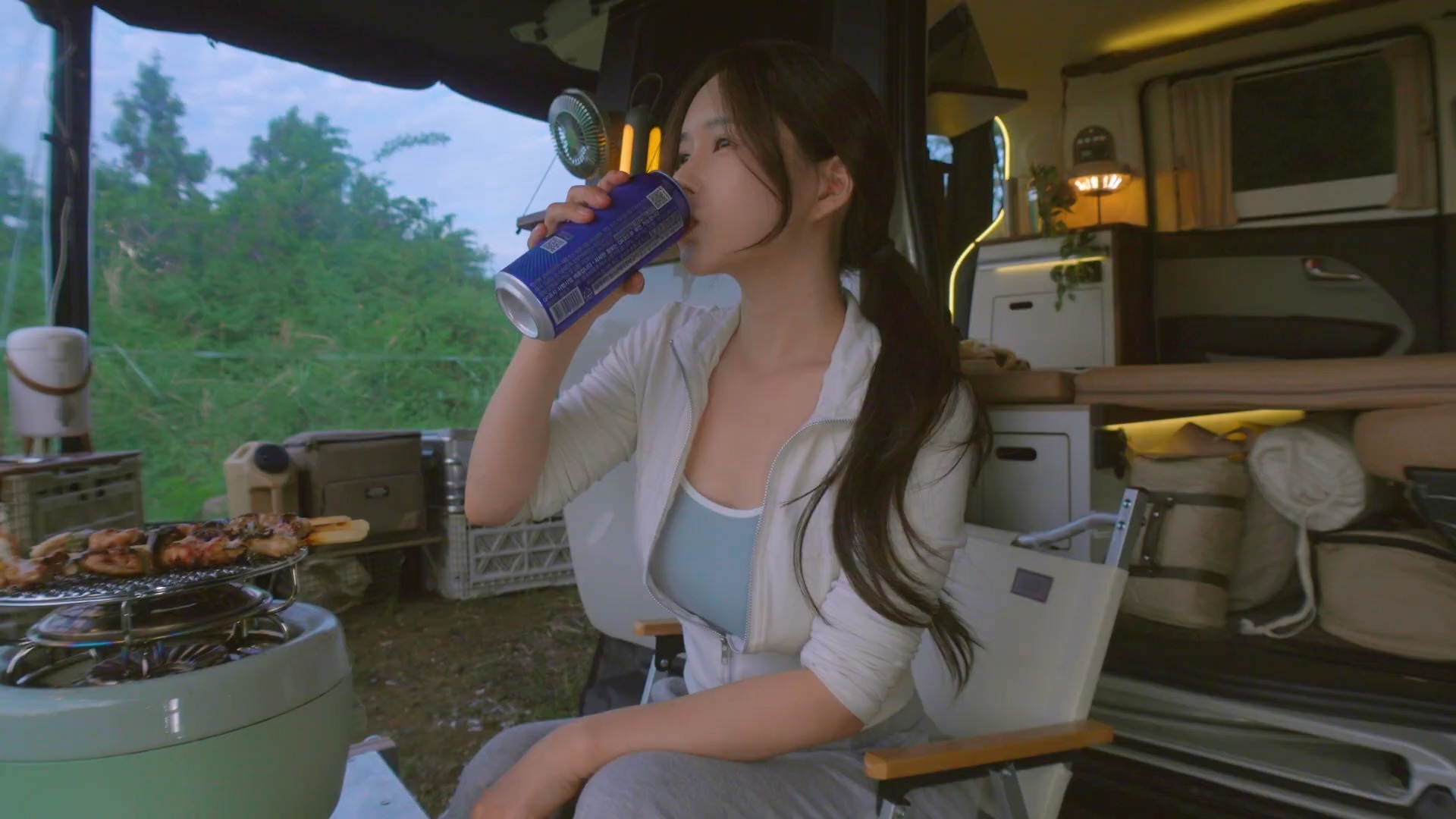 江苏盐城：黄海湿地现“潮汐树”景观 宛如游龙蜿蜒滩涂之上